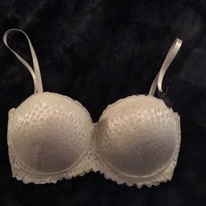 NWT never worn “Body Frosting” Bra